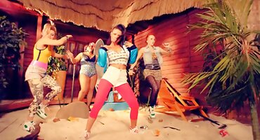 sex model media Cô liếm mông Của O GraEn phim sex người và thú Gra và lấy kiêm trong âm hộ của cô.