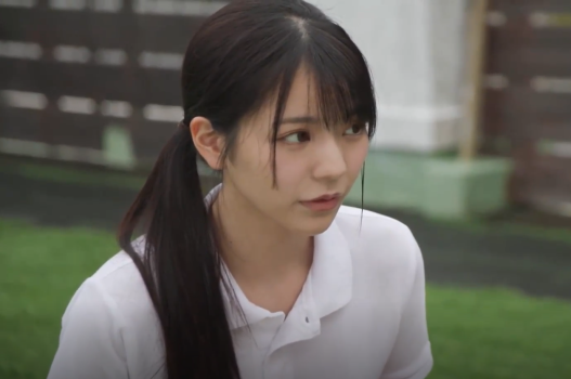 sex chuyển sinh Gái dâm ra đầy nước lồn vì con cu giả cực dài